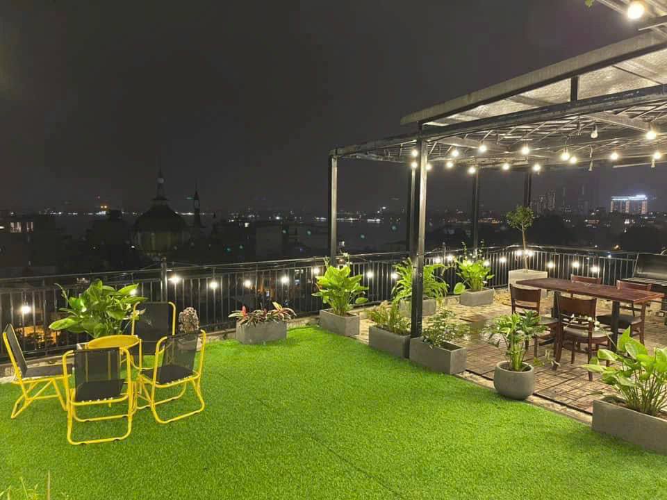 Căn hộ duplex 200m² Yên Phụ - Tây Hồ giá 26 tỷ - View Hồ Tây tuyệt đẹp!