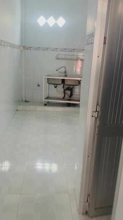 Nhà cho thuê Ấp Đồng Trung, Mỹ Tho 128m² giá 3 triệu - Đường thông thoáng, an ninh tốt!