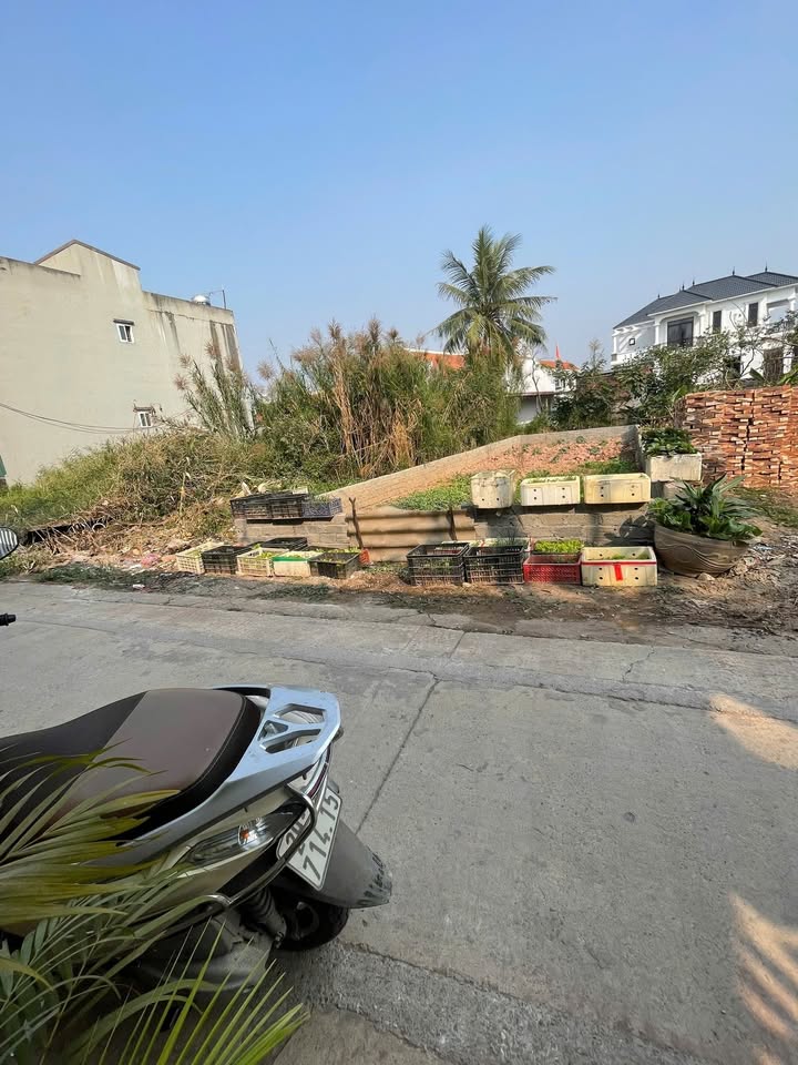 Bán đất Tiểu khu Đông Đoài, TT Phú Xuyên, 94m² - Kinh doanh thuận lợi!