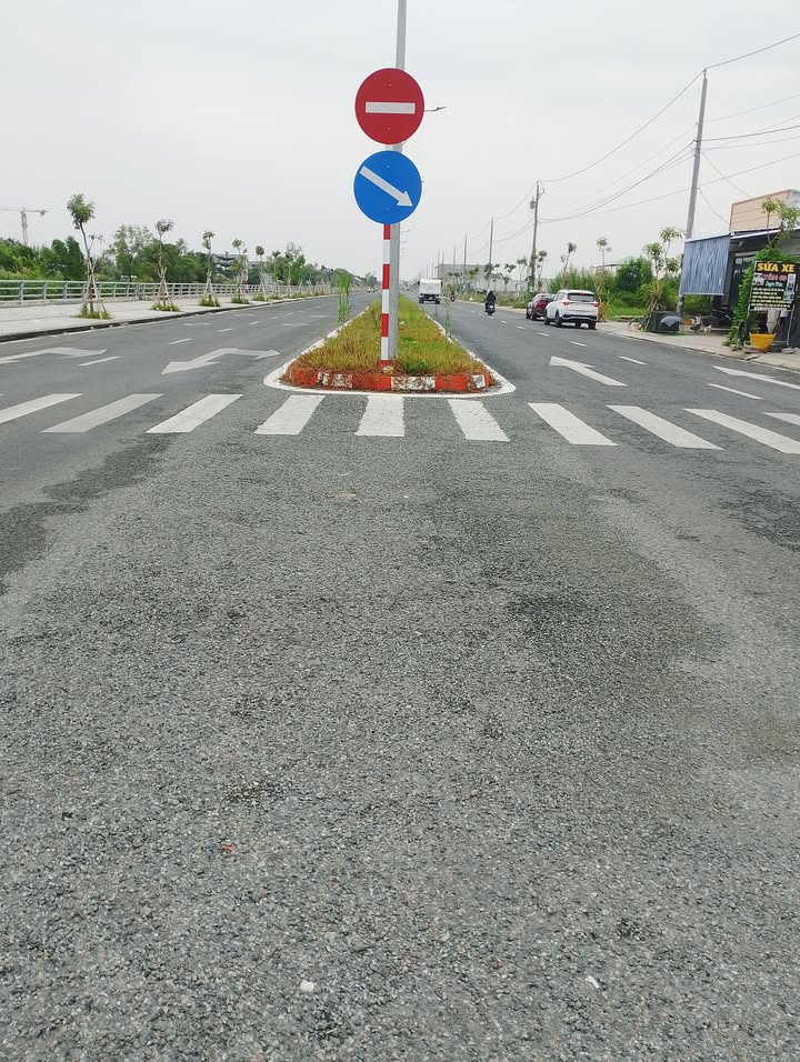 Đất mặt tiền đường 3/2, phường Hòa Thành, 90m² giá 2.5 tỷ - Chính chủ bán gấp!