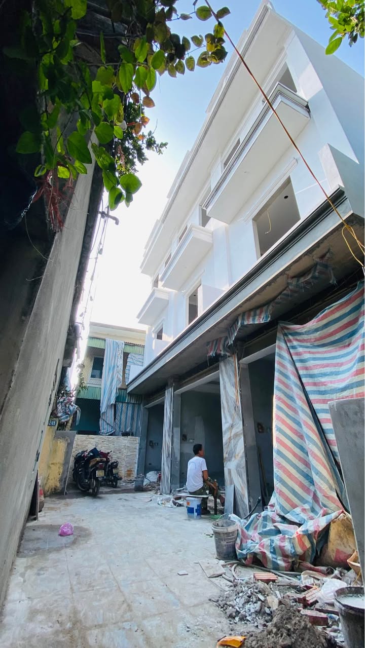 Nhà 3 Tầng Phường Trần Lãm 50m² giá 2 tỷ - Sẵn sàng đón Tết!