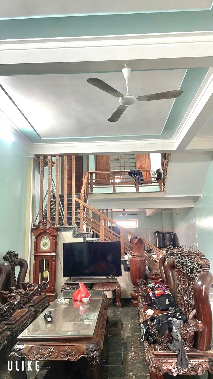 Nhà Gần Quảng Trường Biển Sầm Sơn 140m² giá 4 tỷ - Vừa ở vừa kinh doanh!