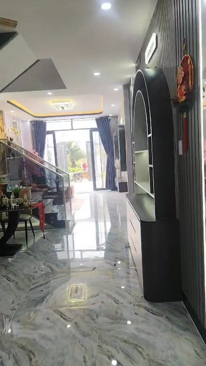 Nhà riêng Long An 98m² giá 3.19 tỷ - Nhà mới 100%, vị trí lô nhì thoáng đãng!