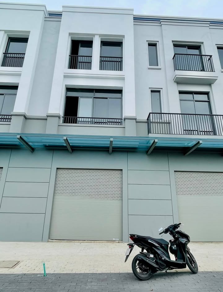 Nhà phố Mekong District Long Xuyên 107m² giá 5 tỷ - Đầu tư sinh lời ngay!