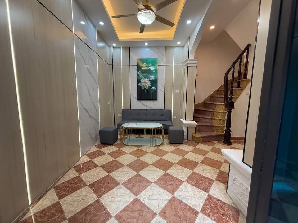 Nhà phố Lê Duẩn, Đống Đa 24m² giá 5 tỷ - Sẵn sàng cho gia đình bạn!