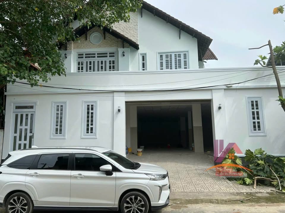 Cho thuê biệt thự Nguyễn Oanh, Gò Vấp 300m² - Phù hợp làm văn phòng, xưởng