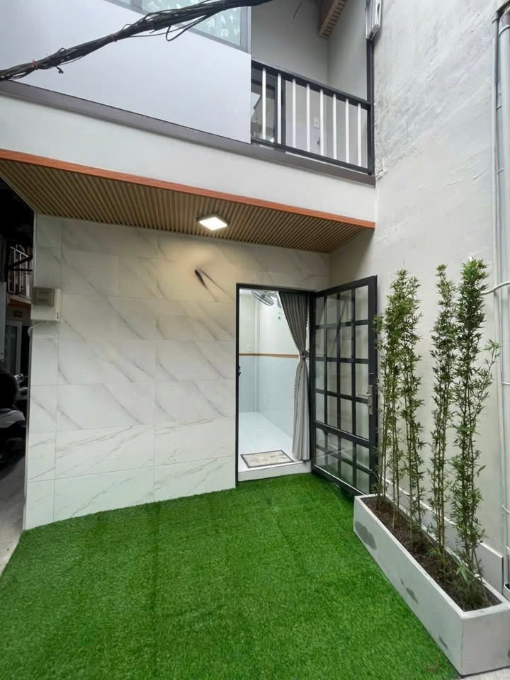 Nhà phố 3 tầng Phường 10, Quận Tân Bình 9.9m² giá chỉ 1.9 tỷ - Khu an ninh tuyệt đối!