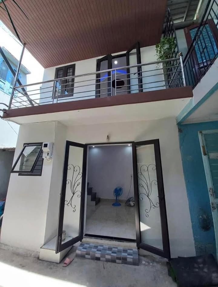 Nhà cho thuê 2 tầng kiệt Ông Ích Khiêm 20m² giá 4.5 triệu - Tiện nghi đầy đủ, sẵn sàng vào ở!