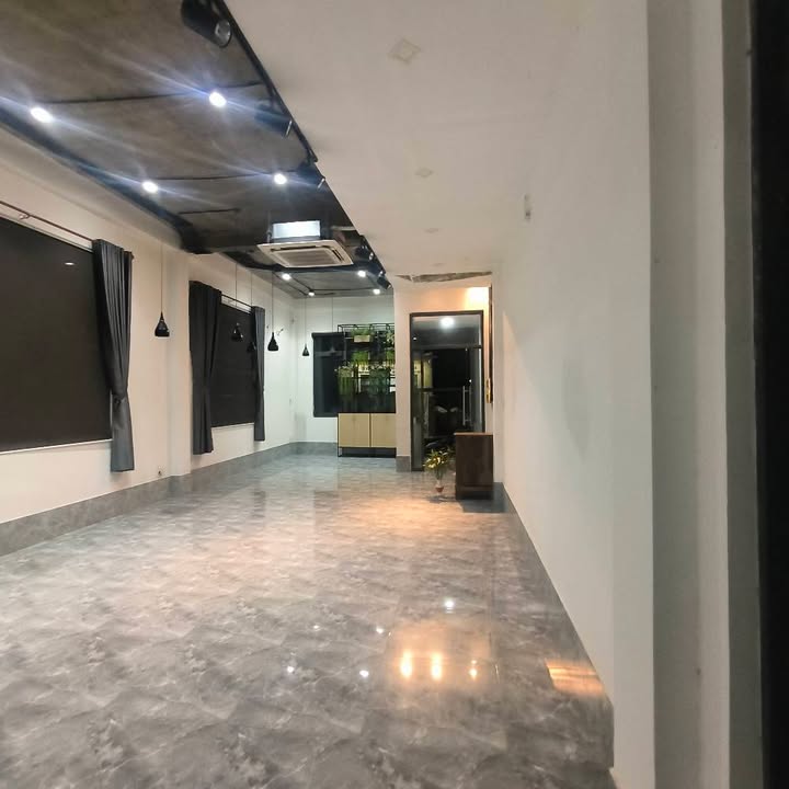 Nhà cho thuê kiên cố 200m² tại kiệt ô tô Phạm Như Xương - Giá chỉ 8 triệu/tháng!