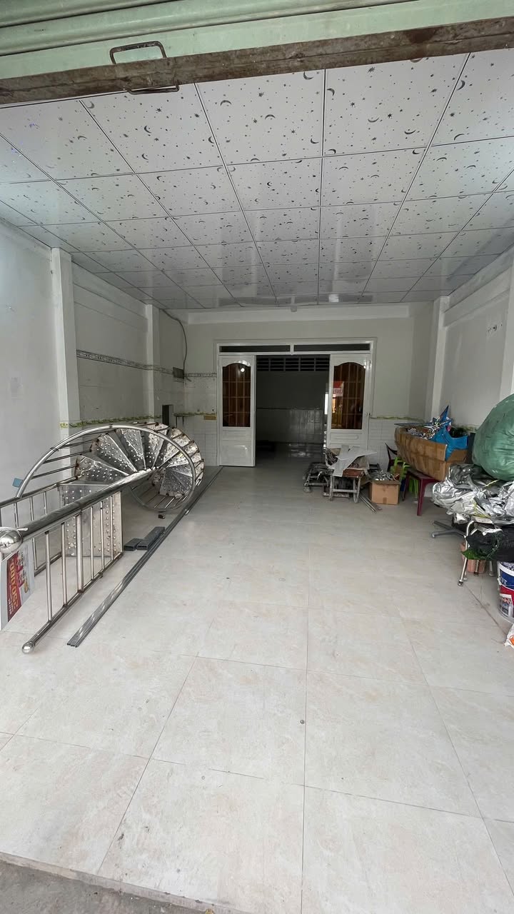 Nhà cho thuê 1 trệt 1 lầu tại KCN Amata, Biên Hòa 200m² - Nhà mới, vào ở ngay!