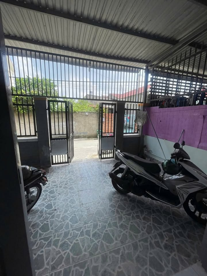 Nhà cho thuê hẻm xe hơi Trảng Dài 2PN giá 3.3 triệu - Sẵn sàng vào ở ngay!