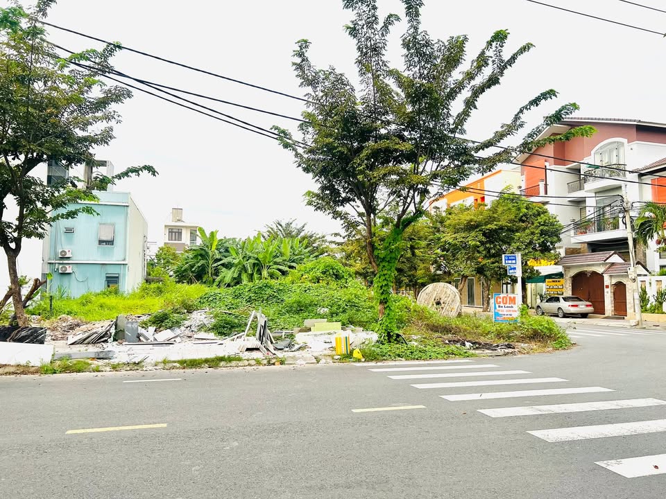 Đất nền Hòa Xuân Đà Nẵng 100m² giá 7.2 tỷ - Khu dân trí cao, tiện ích đầy đủ!