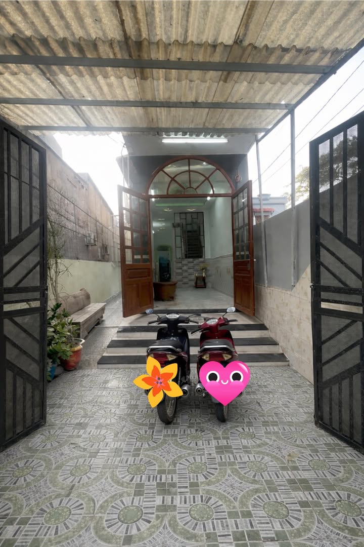 Nhà 3 tầng Trần Thị Cờ, Quận 12, 92m² giá 4.8 tỷ - An ninh yên tĩnh!