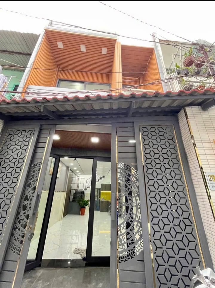 Nhà Dương Bá Trạc, Quận 8, 39m², giá 4.58 tỷ - Hẻm xe ba gác vào tận nơi!