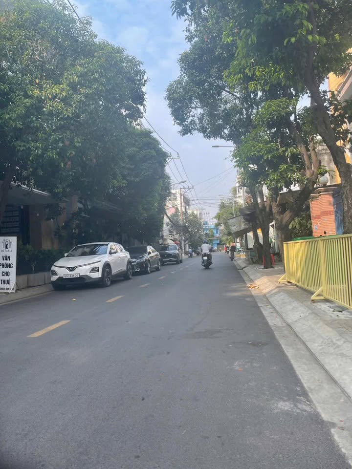 FrontHouse mặt tiền Hồ Đắc Di, Quận Tân Phú 125m² giá 14 tỷ - Kinh doanh sầm uất!