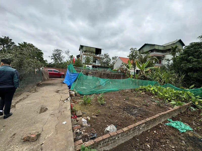 Đất nền KĐT Đặng Xá 60m² giá nhỉnh 2 tỷ - Ô tô đỗ cổng, gần chợ, trường học!