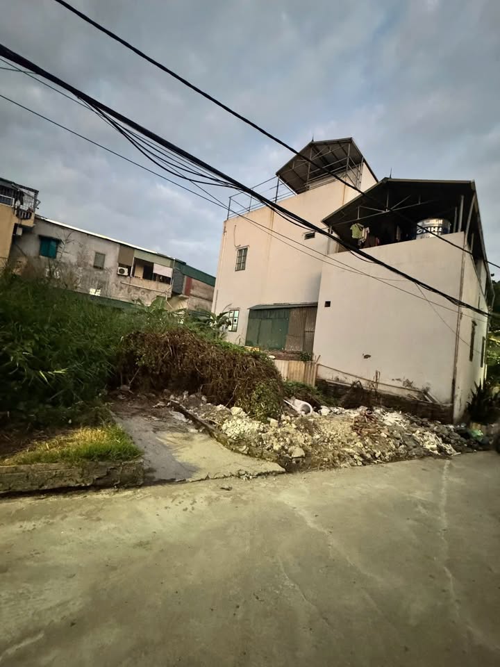 Đất lô góc Bát Khối, Gia Lâm 42m² giá 4 tỷ - Đầu tư sinh lời ngay!