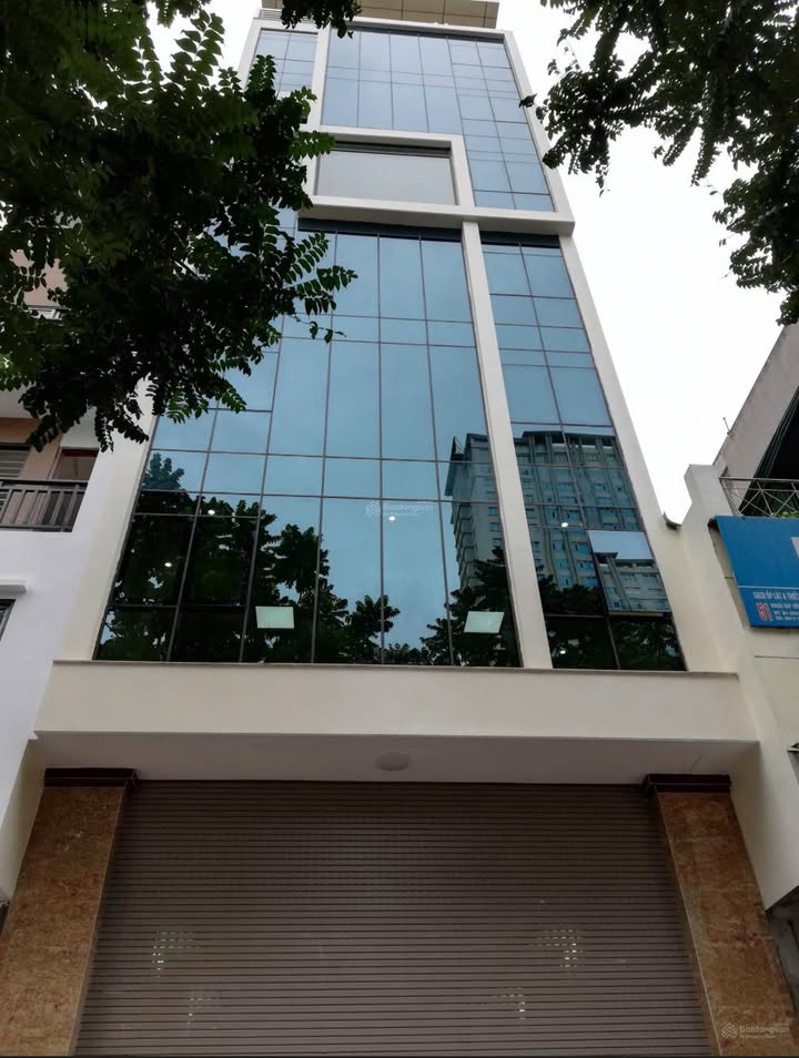 Văn phòng 110m² tại Ngụy Như Kon Tum giá 18 triệu - View thoáng, chia sẵn phòng