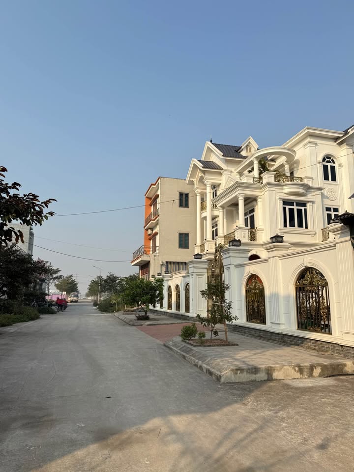 Đất nền 100m² tại Thôn Hoà Trung, Tiên Nội - Giá chỉ 500 triệu - Sổ hồng chính chủ!