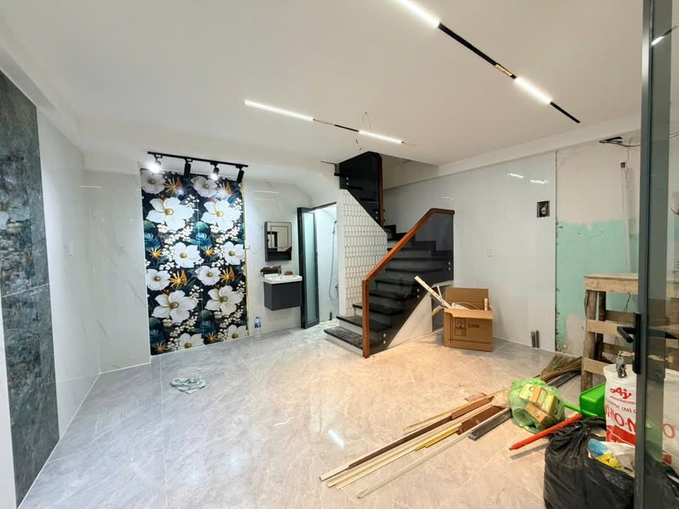 Nhà hẻm 1/ Phạm Văn Chí, Quận 6 - 25m² giá 3.68 tỷ - Chính chủ bán gấp!