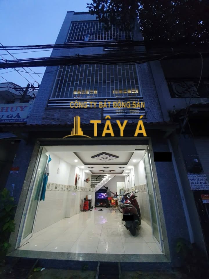 Nhà bán mặt tiền Khuông Việt, Phường Phú Trung, Quận Tân Phú - Giá 8.9 tỷ, sổ hồng chính chủ!