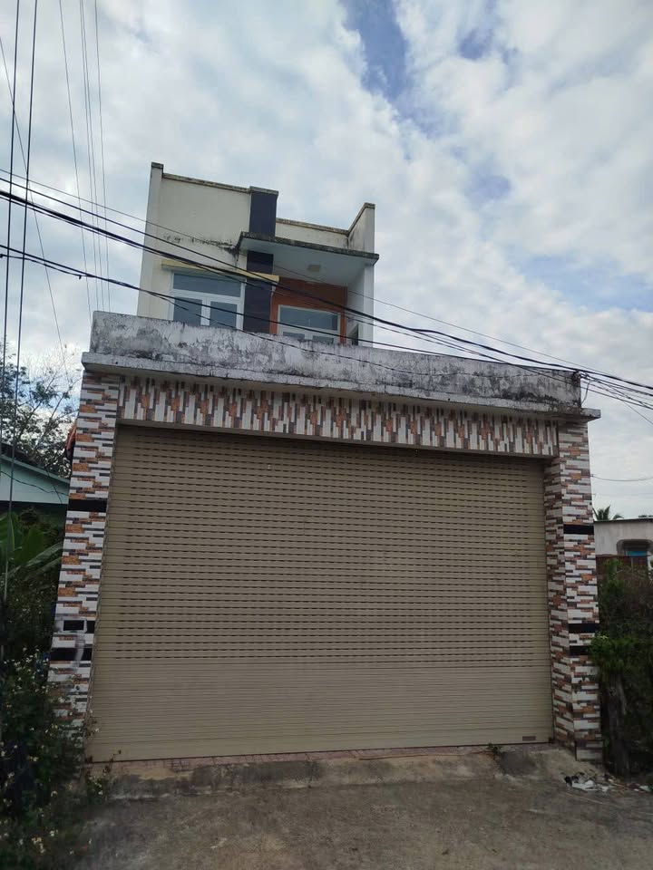 Nhà lầu trệt Tân Hiệp, TP Tân Uyên 120m² giá 2.5 tỷ - Cần gấp chính chủ!