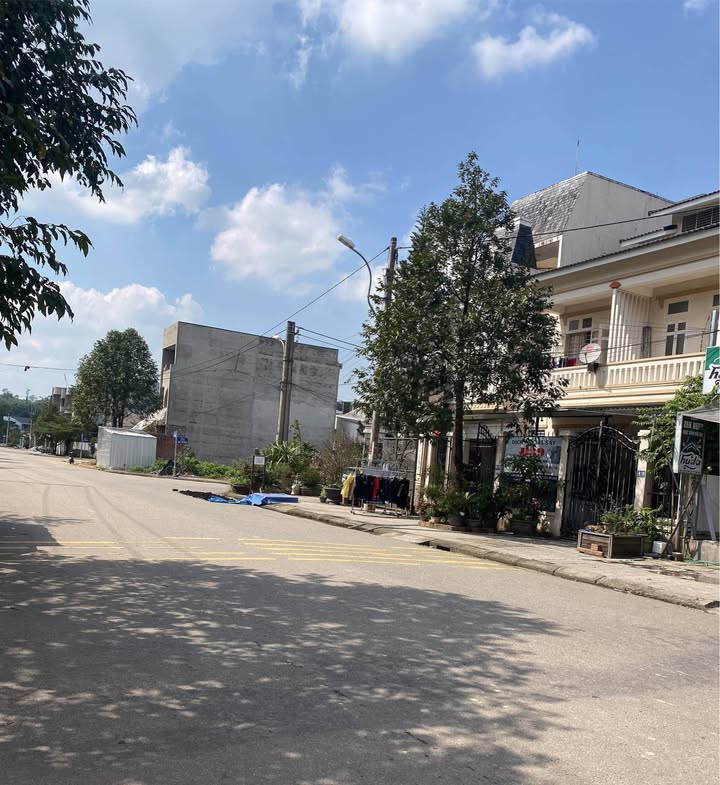 Nhà mặt tiền Mạc Thị Bưởi, KQH Bàu Vá, 85m² giá 3.3 tỷ - Vị trí đắc địa, sổ hồng chính chủ!