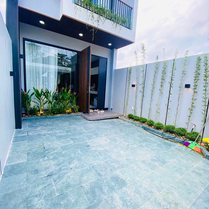 Nhà đẹp 2 tầng Thủy Xuân, TP Huế 100m² giá 3 tỷ - Sẵn sàng vào ở ngay!