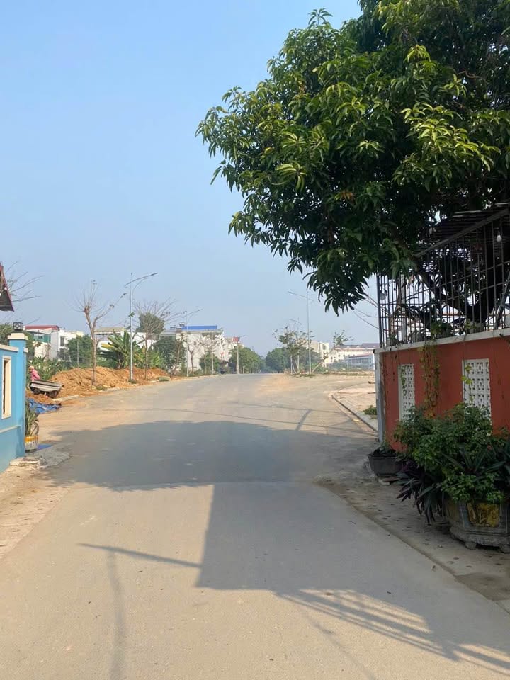 Đất nền Phường Thịnh Lang 81.7m² giá chỉ 2 tỷ - Vị trí đắc địa, tiện ích đầy đủ!