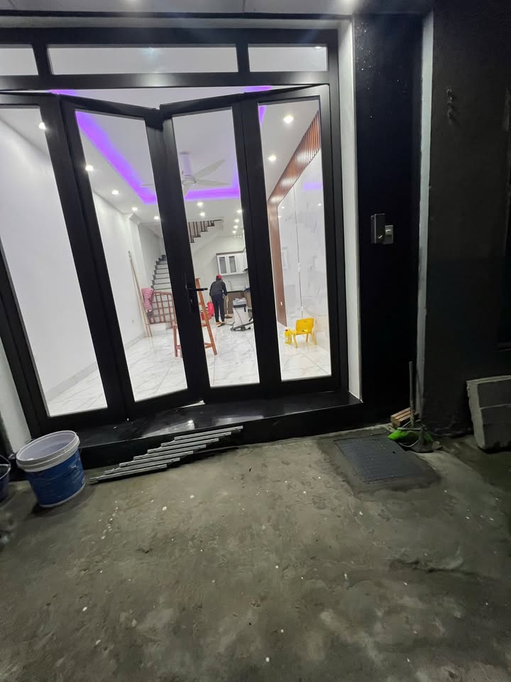 Nhà nguyên căn Phú Thứ Tây Mỗ 5 tầng - Full nội thất, giá chỉ 11 triệu/tháng!