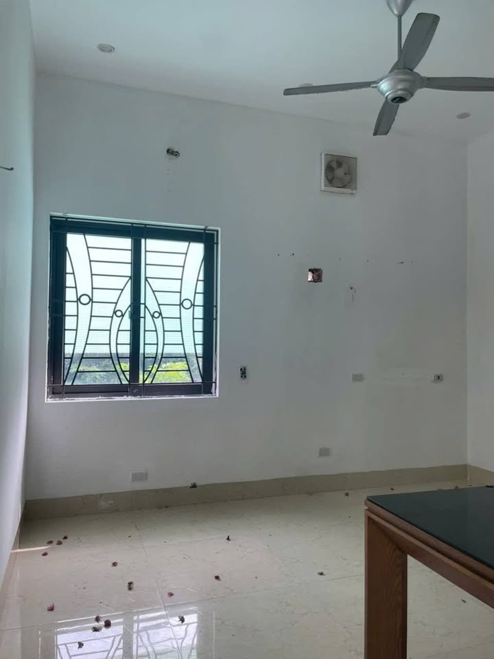 Nhà đẹp 185m² tại Phường Bãi Bông, Phổ Yên - Giá chỉ 3.2 tỷ VND, sẵn sàng bàn giao ngay!