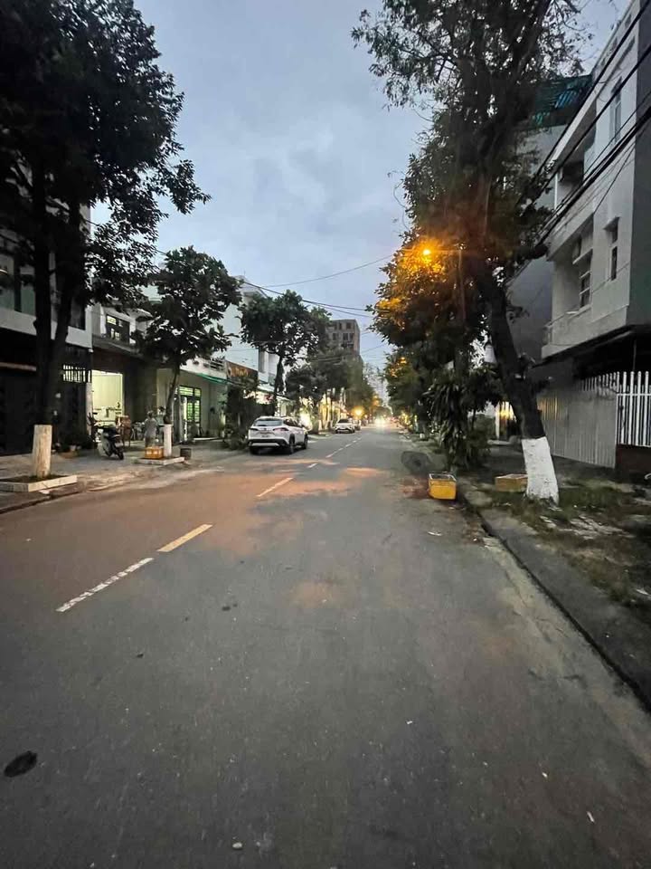 Đất nền Đà Nẵng 75m² giá 13 tỷ - Vị trí đắc địa gần biển!
