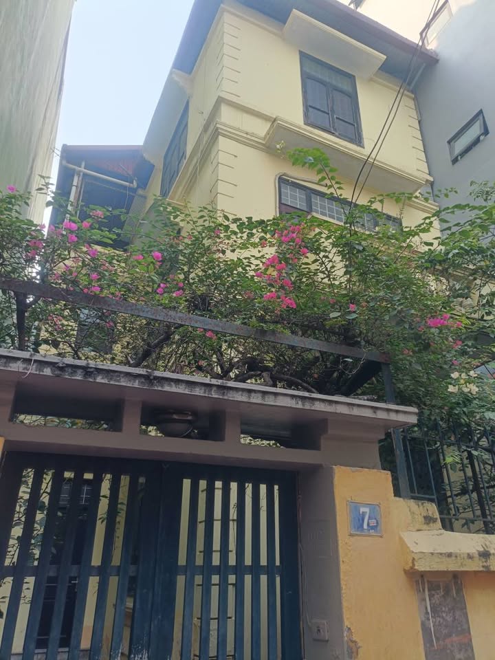 Nhà mặt tiền phố Trạm, Ba Đình 150m² giá 31.5 tỷ - Đầu tư sinh lời ngay!