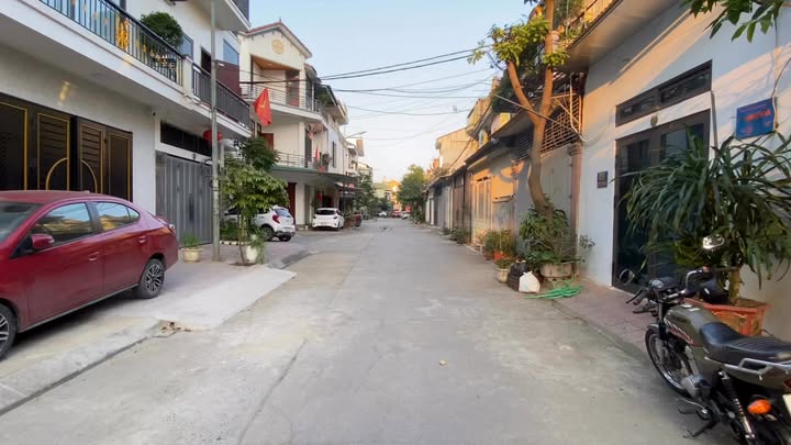 Nhà cấp 4 cho thuê tại Ngõ Nguyễn Du, Thành phố Vinh 125m² - Full nội thất, vào ở ngay!