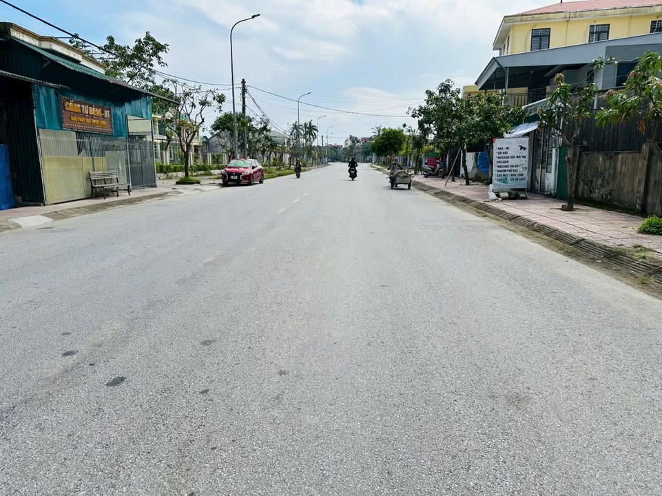 Đất mặt đường Nguyễn Huy Lung, Trần Phú 198m² giá 6.1 tỷ - Vị trí trung tâm đắc địa!