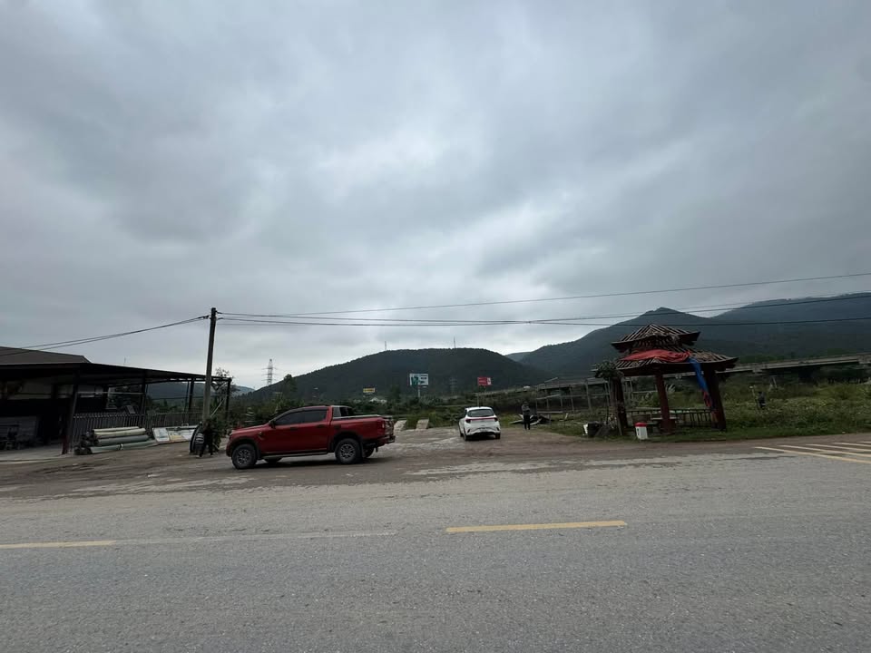 Bán đất Nghi Yên 200m² giá đầu tư 1xx tỷ - Cơ hội vàng cho nhà đầu tư!