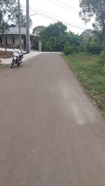 Đất thổ cư Láng Lớn 160m² giá 650 triệu - Đầu tư sinh lời ngay!