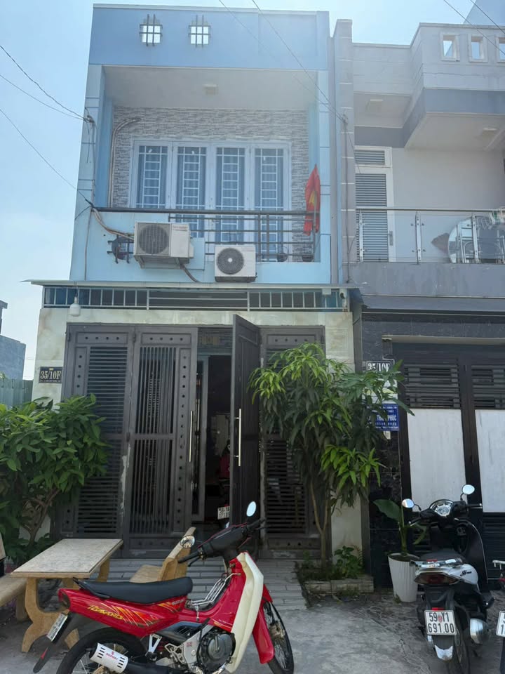 Nhà phố xã Bà Điểm 60m² giá 3.4 tỷ - Sẵn sàng vào ở ngay!