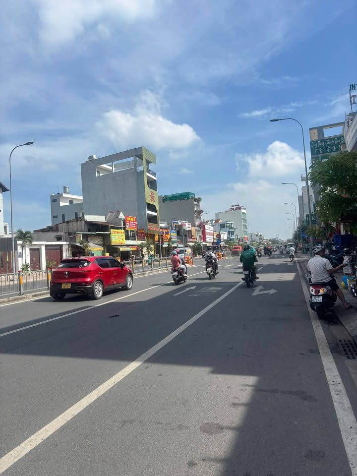 Nhà mặt tiền Đường Tân Kỳ Tân Quý, Bình Tân 150m² giá 25 tỷ - Thương lượng nhẹ!