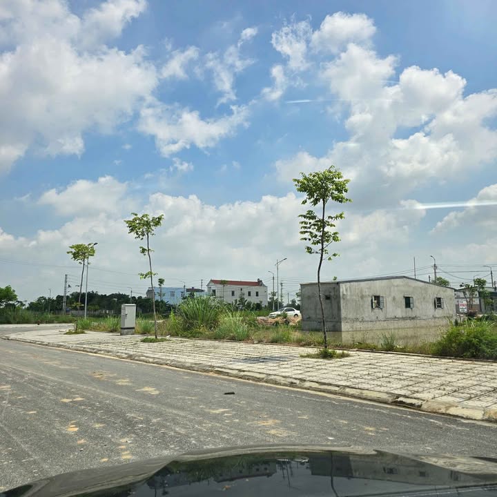 Mặt bằng FrontHouse Đông Văn 100m² giá 2 tỷ - Cơ hội đầu tư hiếm có!