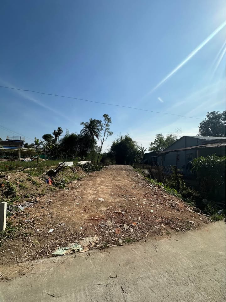 Đất thổ cư La Bông, Hòa Tiến, Đà Nẵng 150m² giá 2.1 tỷ - Vị trí cao ráo, pháp lý rõ ràng!