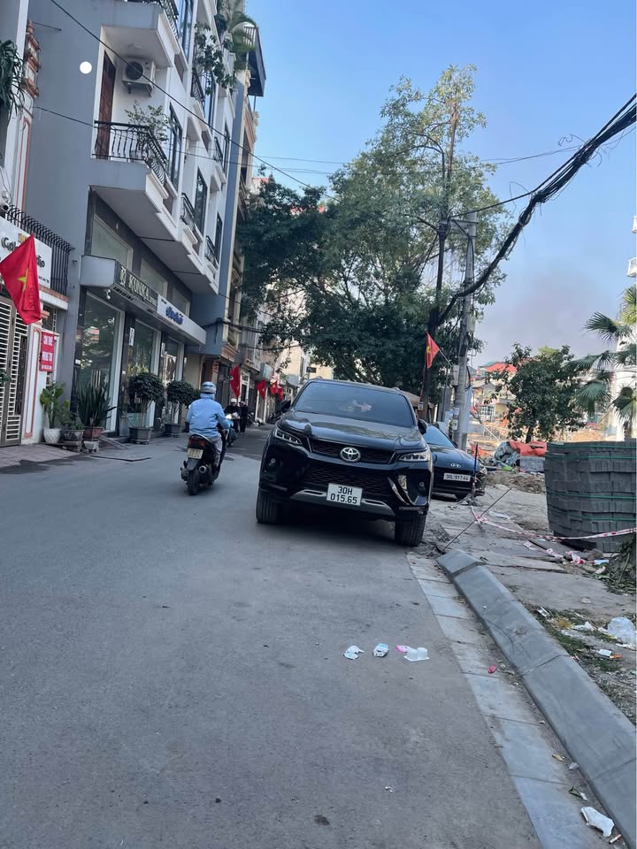 Đất Bà Triệu 64m² giá 11 tỷ - Đầu tư sinh lời ngay!