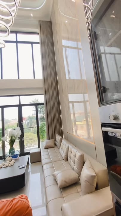 Nhà đẹp Thanh Trì 276m² giá thỏa thuận - Nội thất sang trọng, thang máy