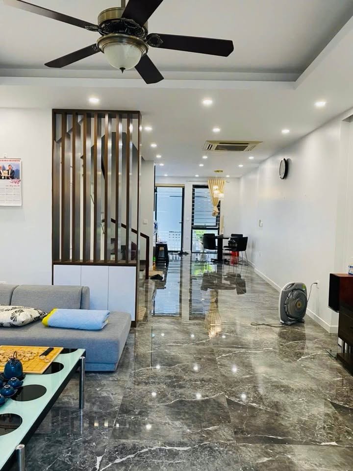 Nhà phố Liền kề 1C - Thung Lũng Mùa Xuân, Hưng Yên 80m² giá 17 tỷ - Thiết kế hiện đại, không gian thoáng đãng!