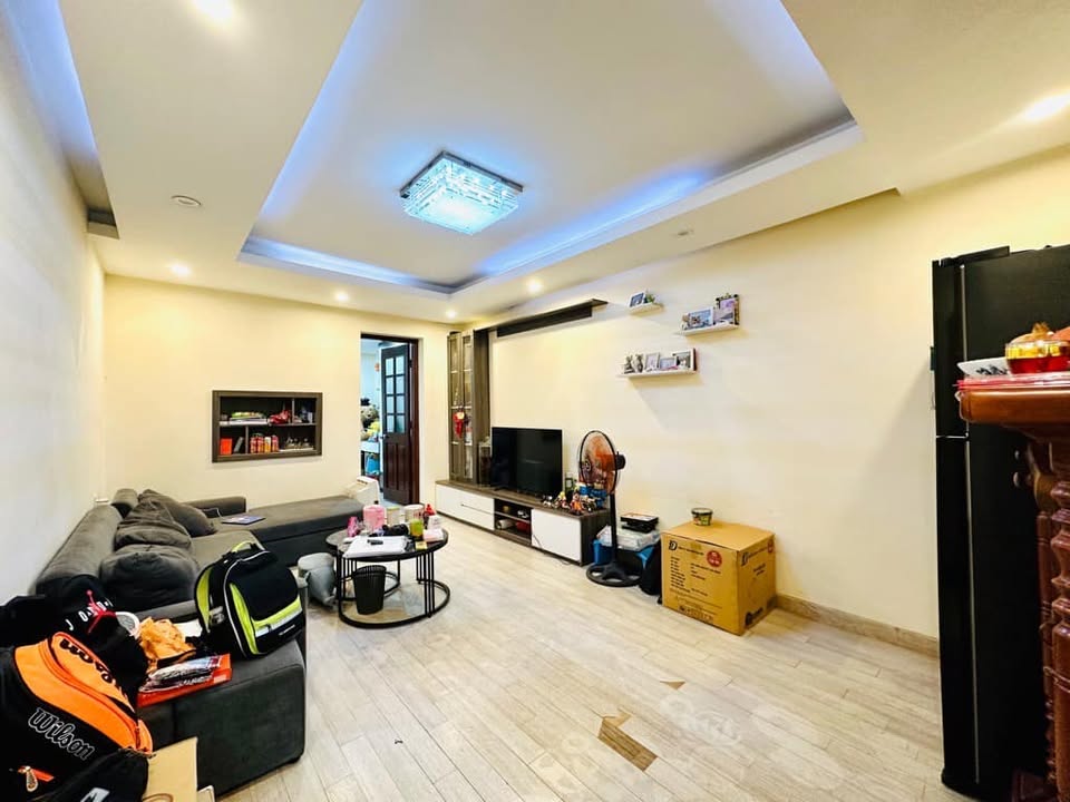 Nhà riêng 3 tầng tại Royal City, 110m², giá thỏa thuận - Sẵn sàng vào ở!