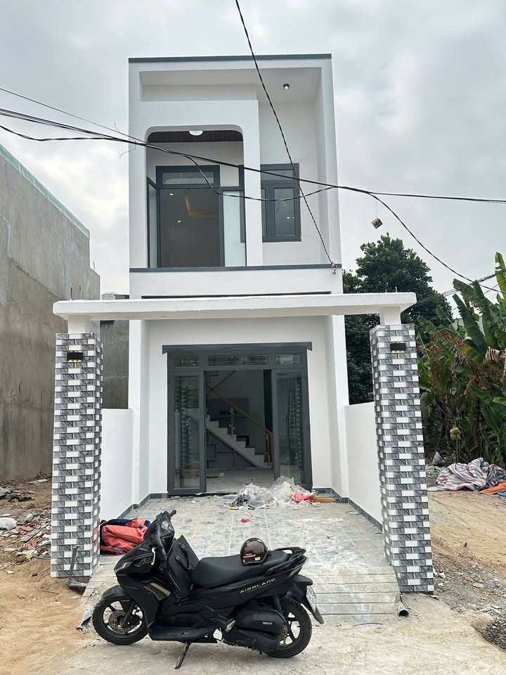 Nhà 2 mặt tiền tại Ấp Bình Ý, 92m² chỉ 2.15 tỷ - Sổ hồng riêng, đầy đủ công năng!