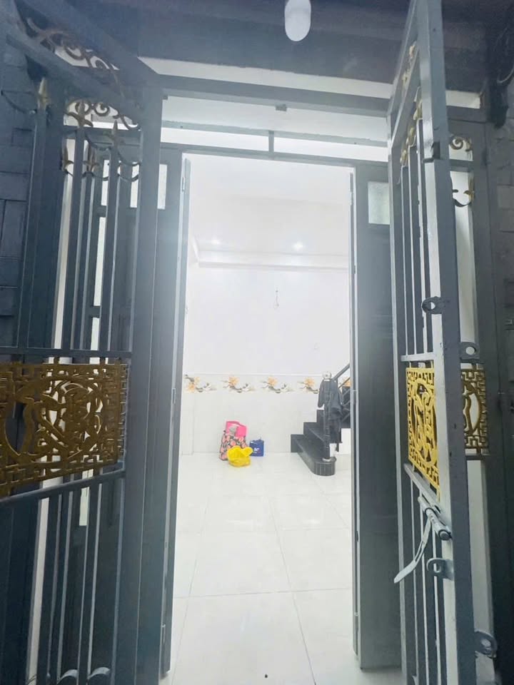 Nhà chính chủ Quận 4, 23.9m² giá 2.95 tỷ - Dọn vào ở ngay!