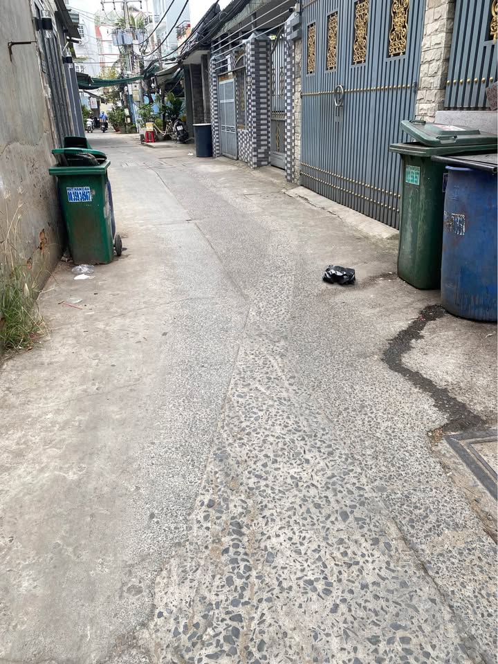 Nhà hẽm ô tô Phường Tân Thuận Đông Quận 7 30m² giá 3.5 tỷ - Vào ở ngay!