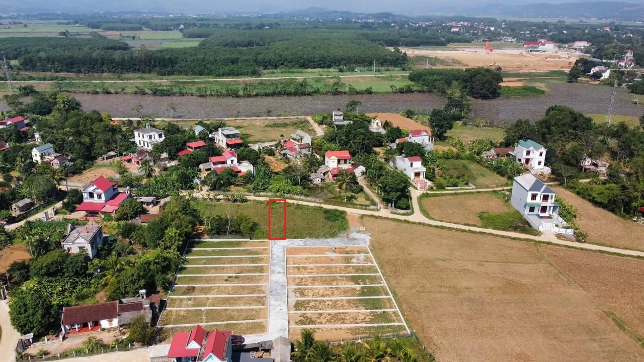 Đất thổ cư thôn Định Tường, xã Thạch Định 148m² giá chỉ 300 triệu - Sổ đỏ chính chủ!