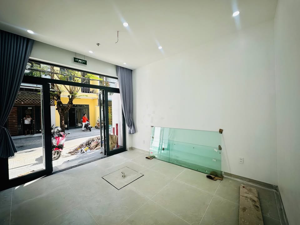 Cho thuê mặt bằng đường Tôn Thất Thiệp, Quận Ngũ Hành Sơn, Đà Nẵng giá 8 triệu - Vị trí đắc địa gần Đại học Kinh Tế!